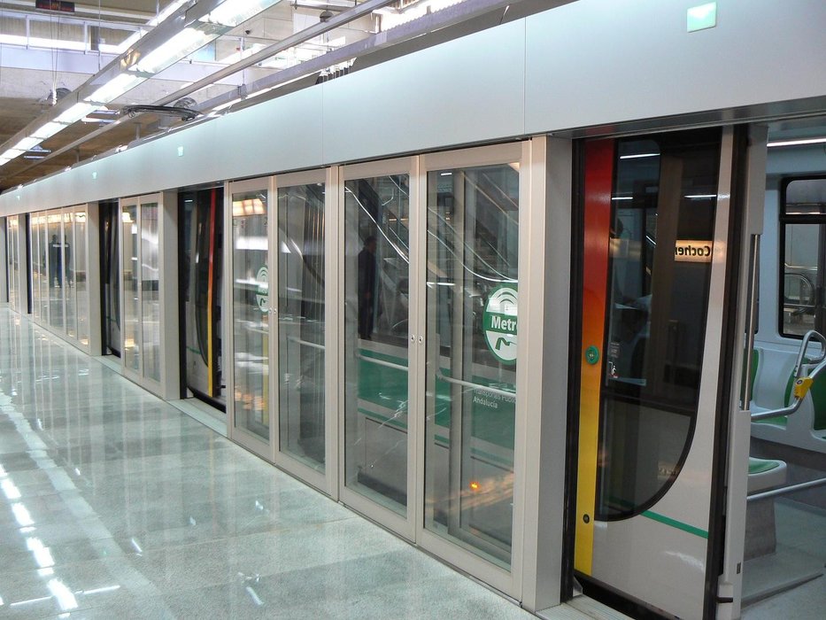 Le ‘porte di piattaforma’ di Faiveley Transport per la metro di Siviglia